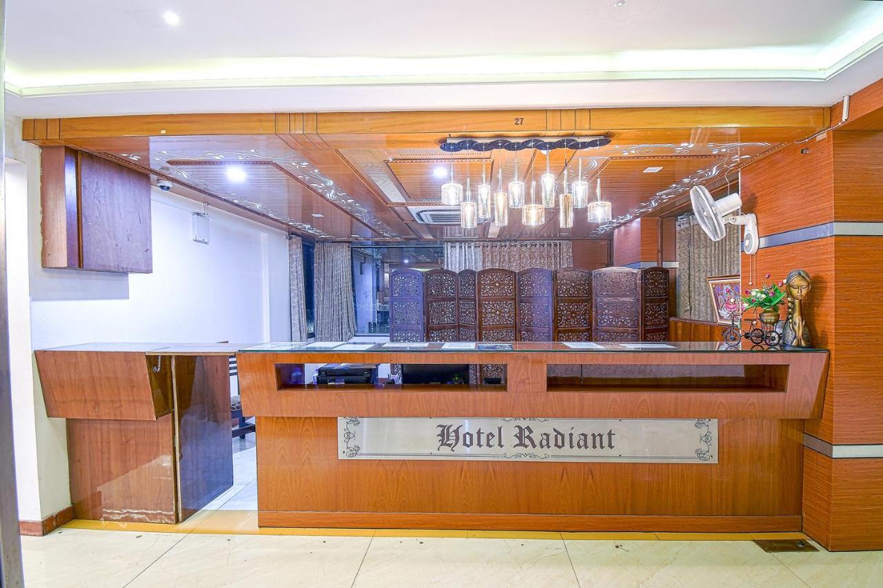 Hotel Radiant Kolhapur Exteriör bild